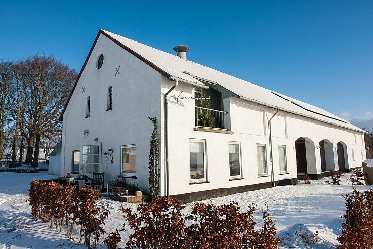 Eingeschneites Einfamilienhaus