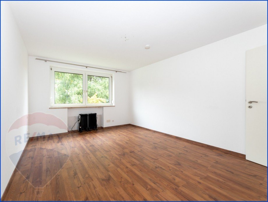 Immobilienmakler Pei�enberg Andr� Stockhausen verkauf-7 Etagenwohnung Pei�enberg