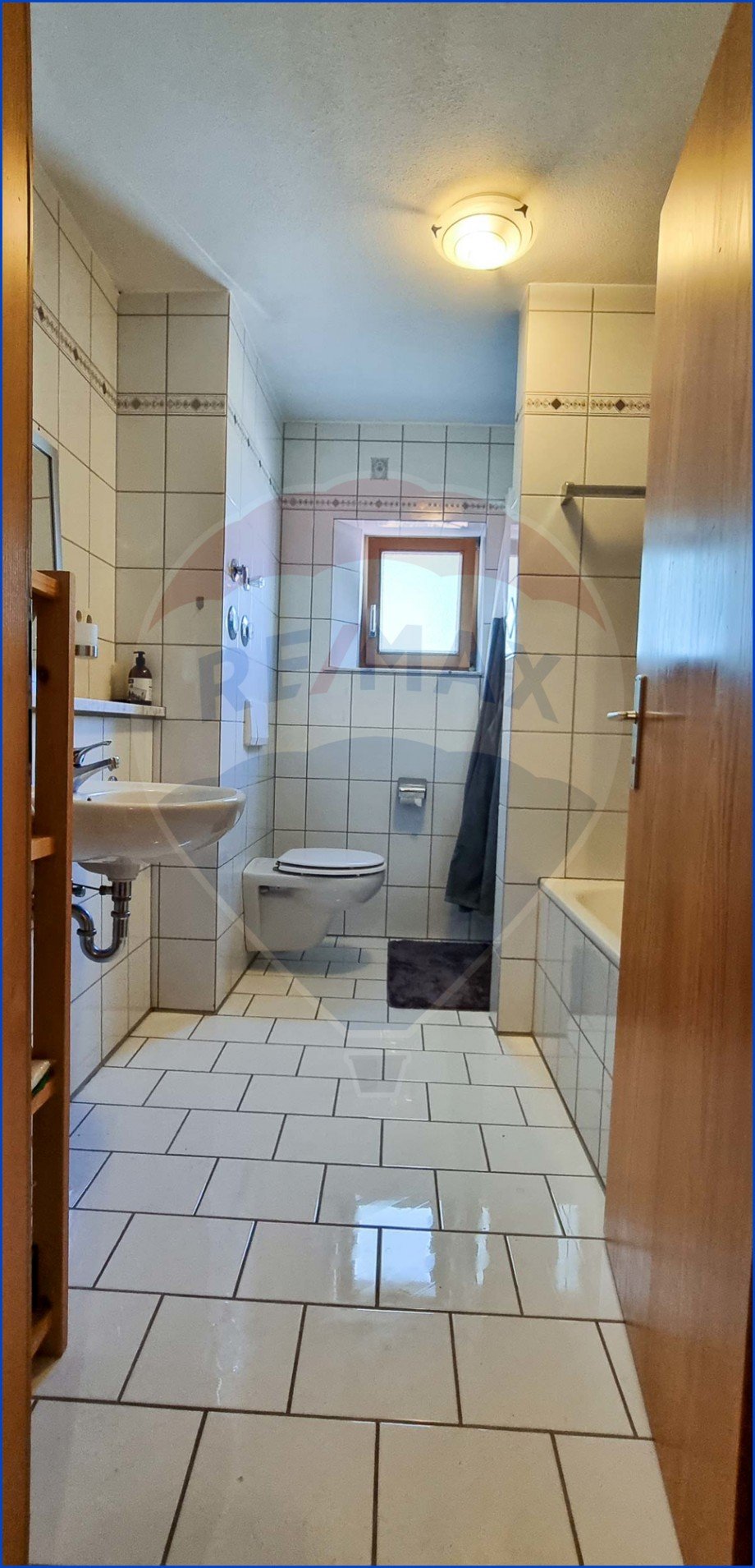 RXEC23AS0066_Bad1 Etagenwohnung Schongau