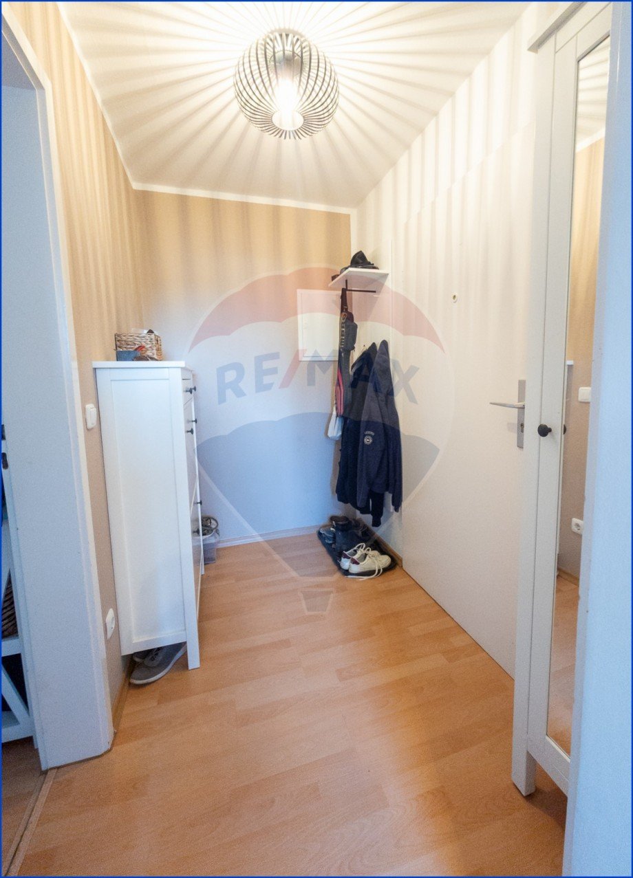 RXEC23AS0067_Flur Etagenwohnung Kaufbeuren
