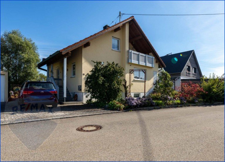 Immobilienmakler Neuburg an der Kammel Haus zu verkaufen Andre Stockhausen-25 Neuburg an der Kammel Einfamilienhaus Heimkommen und wohlf�hlen - Einfamilienhaus mit S�dterrasse in ruhiger Lage