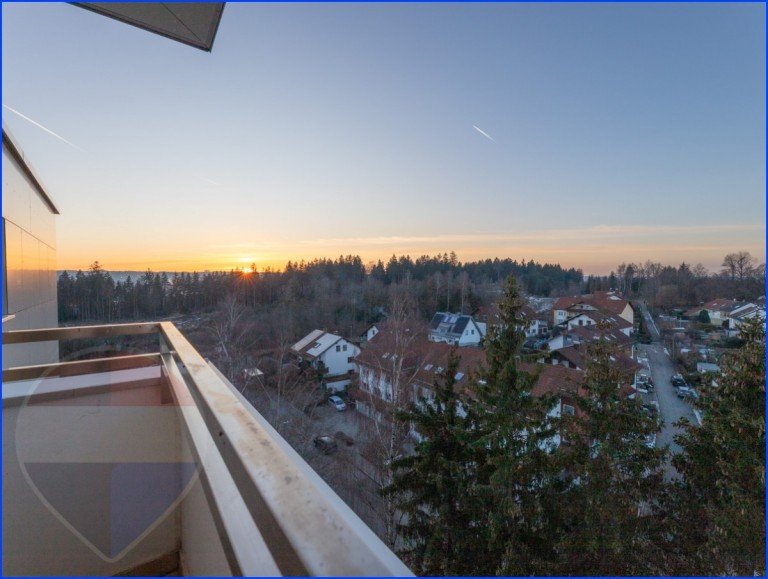 Immobilienmakler Kaufbeuren Andre Stockhausen Vermietung-1 Kaufbeuren Etagenwohnung Hoch hinaus: Helle 2-Zimmer-Wohnung mit Balkon und Panoramablick in Kaufbeuren zu vermieten