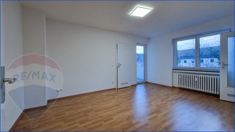Immobilienmakler Schongau Marienplatz Andre Stockhausen -227 Schongau Etagenwohnung VERMIETET - Schongau - Charmante 2-Zimmer-Wohnung mit Balkon und modernem Flair zu vermieten