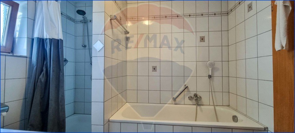 RXEC23AS0066_Bad2 Etagenwohnung Schongau